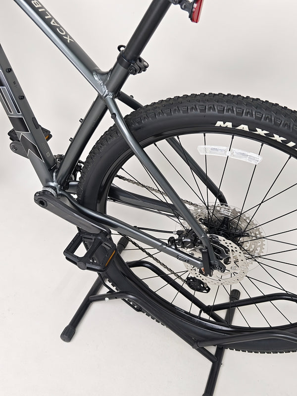 Trek X-Caliber 8 2023 Mountain Bike / MEDIUM / RRP: £1,390.00 / LIKE NEW!