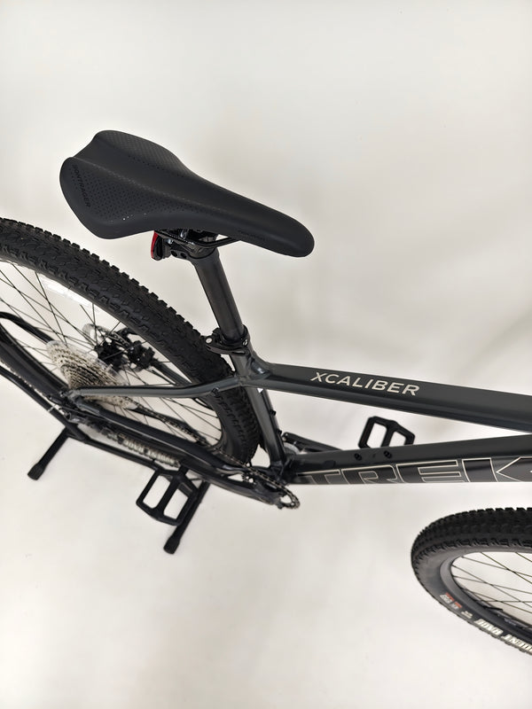 Trek X-Caliber 8 2023 Mountain Bike / MEDIUM / RRP: £1,390.00 / LIKE NEW!