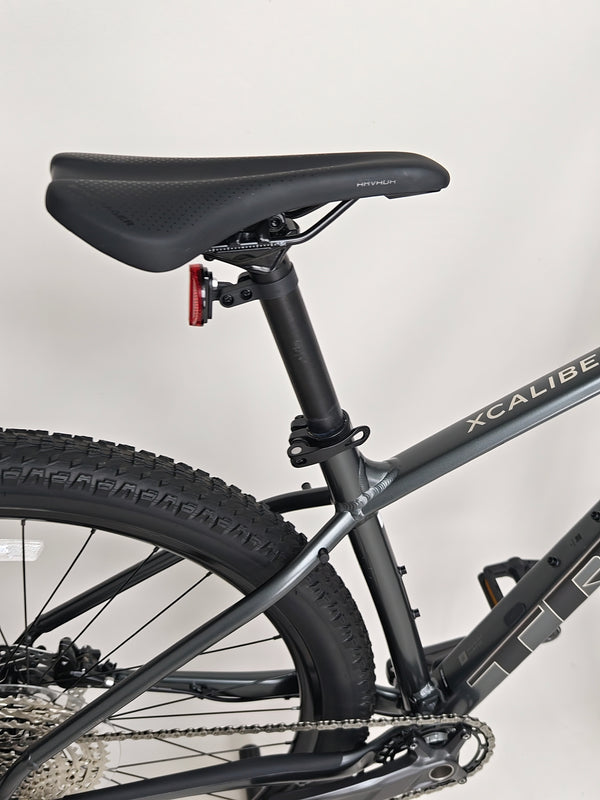 Trek X-Caliber 8 2023 Mountain Bike / MEDIUM / RRP: £1,390.00 / LIKE NEW!