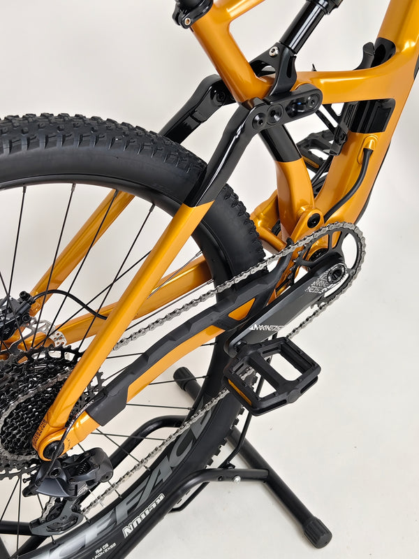 Orbea Occam H20-Eagle 2023/MEDIUM / FOX / RRP: £3,999.00 / Very Good Condition