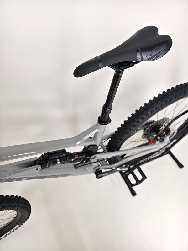 Nukeproof Mega 275 RS X01 Eagle CARBON / M-L / RRP: £5,299.99 / Very Good Condition