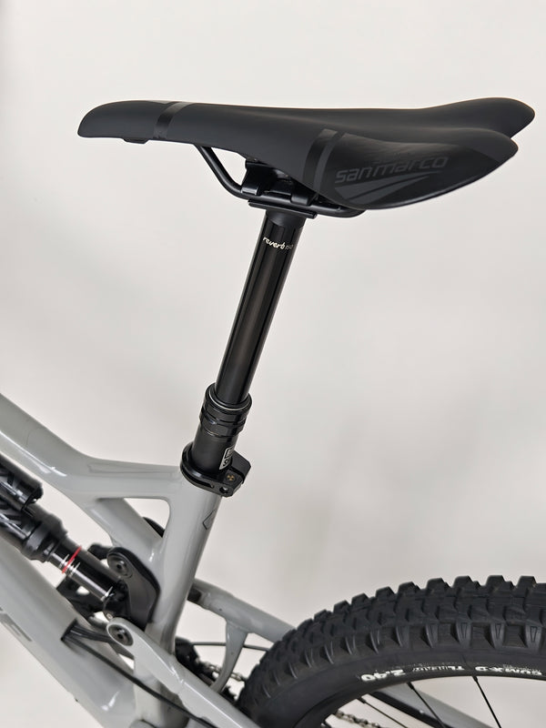 Nukeproof Mega 275 RS X01 Eagle CARBON / M-L / RRP: £5,299.99 / Very Good Condition