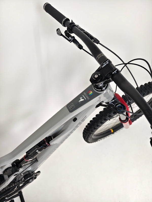 Nukeproof Mega 275 RS X01 Eagle CARBON / M-L / RRP: £5,299.99 / Very Good Condition