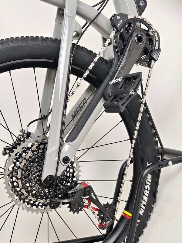 Nukeproof Mega 275 RS X01 Eagle CARBON / M-L / RRP: £5,299.99 / Very Good Condition