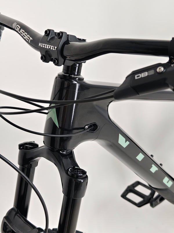 Vitus Escarpe 275 2023 CARBON / LARGE / RRP: £2,599.99 / Very Good Condition!