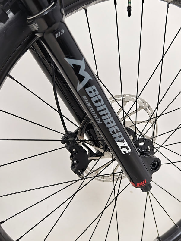 Vitus Escarpe 275 2023 CARBON / LARGE / RRP: £2,599.99 / Very Good Condition!