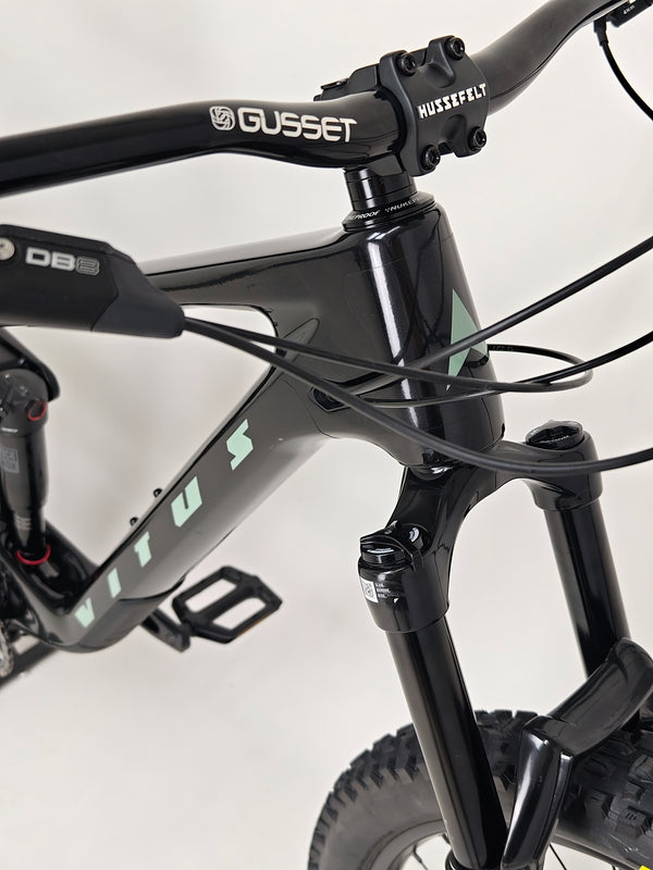 Vitus Escarpe 275 2023 CARBON / LARGE / RRP: £2,599.99 / Very Good Condition!