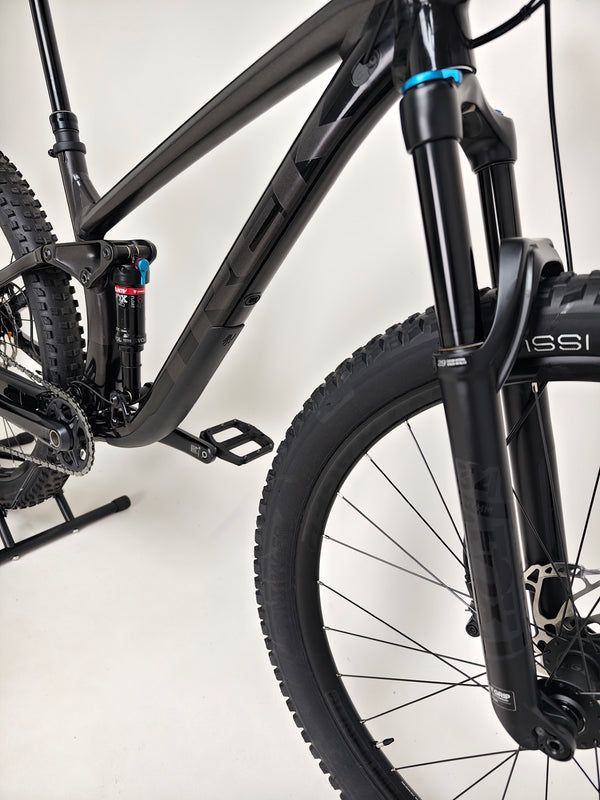 Trek Fuel EX 8 XT / MEDIUM / RRP: £3,450.00 / Very Good Condition