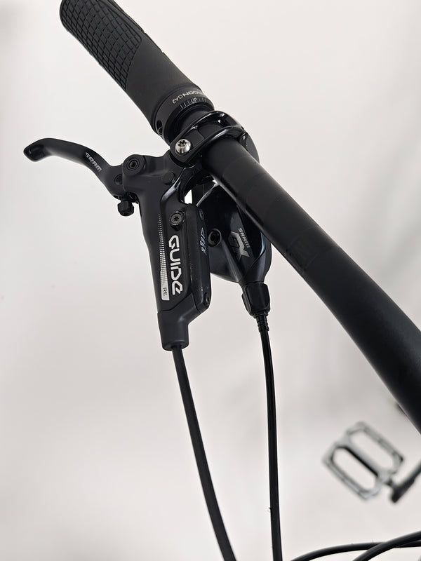 Nukeproof Scout 275 RS 2023 / LARGE / RRP: £2,999.99 / Very Good Condition!