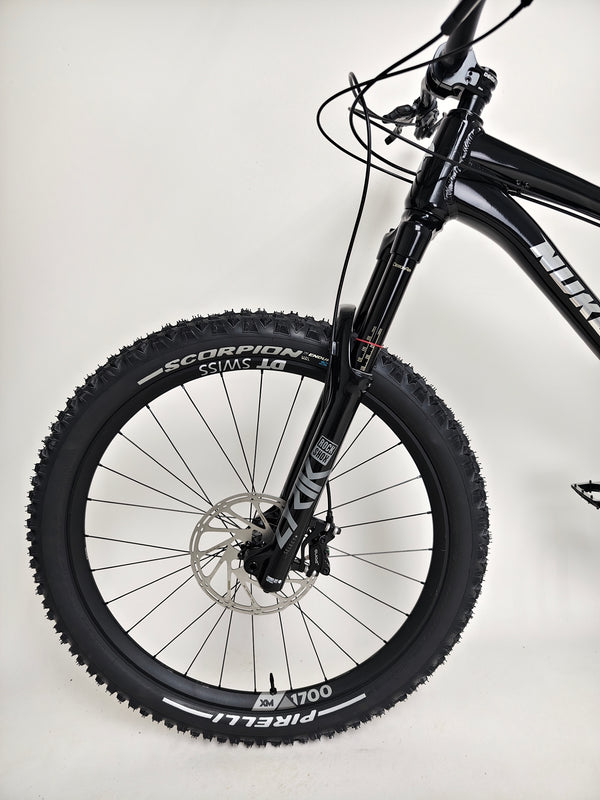 Nukeproof Scout 275 RS 2023 / LARGE / RRP: £2,999.99 / Very Good Condition!