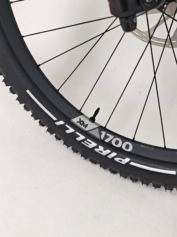 Nukeproof Scout 275 RS 2023 / LARGE / RRP: £2,999.99 / Very Good Condition!