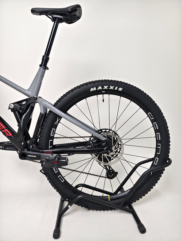 Mondraker Foxy 29 2023 / LARGE / RRP: £3,899.00 / Excellent Condition