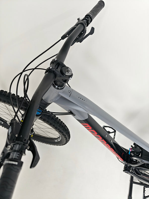 Mondraker Foxy 29 2023 / LARGE / RRP: £3,899.00 / Excellent Condition