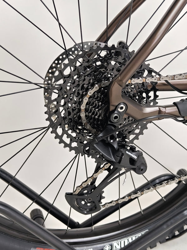 Whyte 901 V5 2024 / LARGE / RRP: £1,850.00 / Excellent Condition!