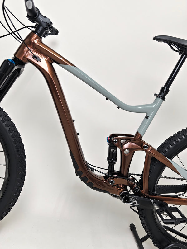 Giant Trance X 2 2023 / LARGE / RRP: £3,599 / Very Good Condition!