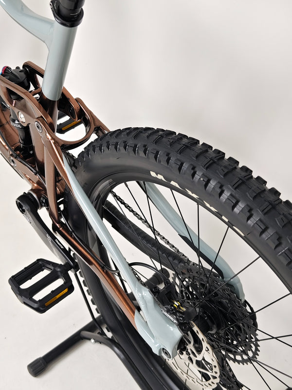 Giant Trance X 2 2023 / LARGE / RRP: £3,599 / Very Good Condition!