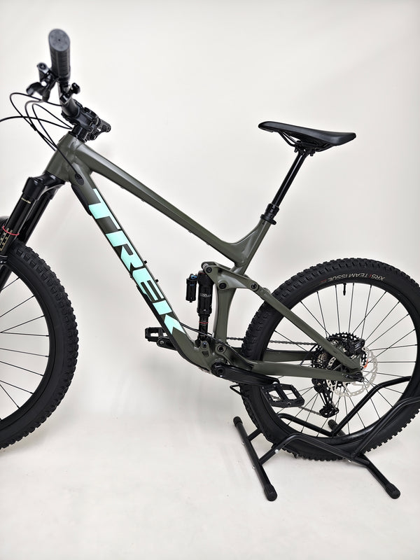 Trek Remedy 8 2023 / LARGE / RRP: £3,450.00 / Very Good Condition