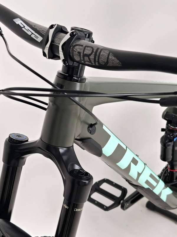 Trek Remedy 8 2023 / LARGE / RRP: £3,450.00 / Very Good Condition