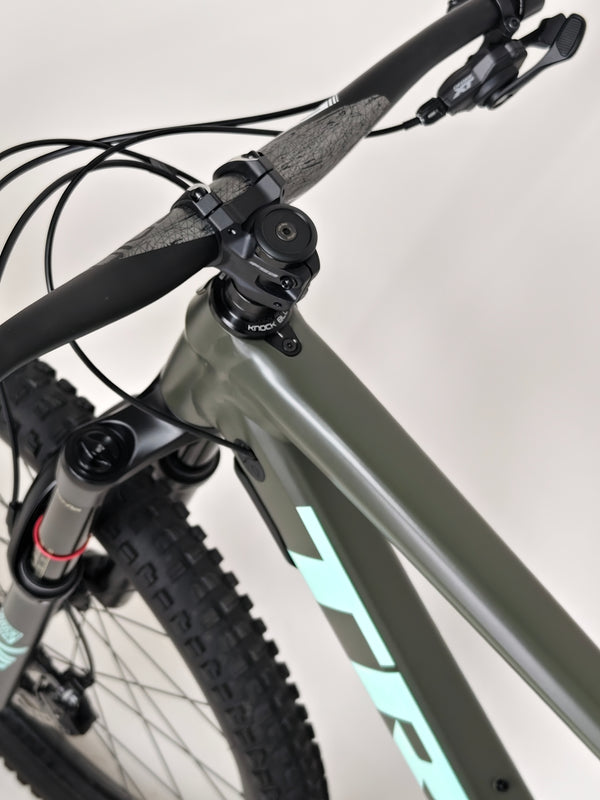 Trek Remedy 8 2023 / LARGE / RRP: £3,450.00 / Very Good Condition