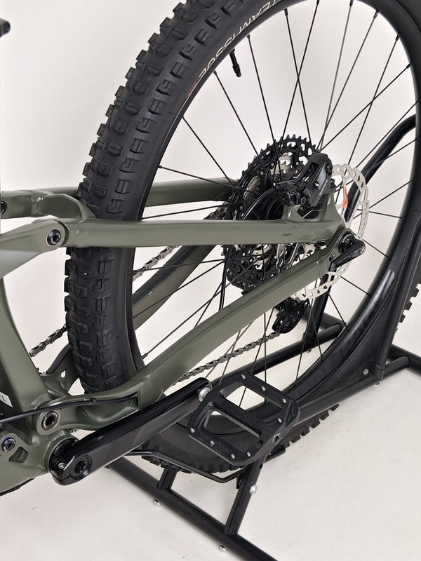 Trek Remedy 8 2023 / LARGE / RRP: £3,450.00 / Very Good Condition