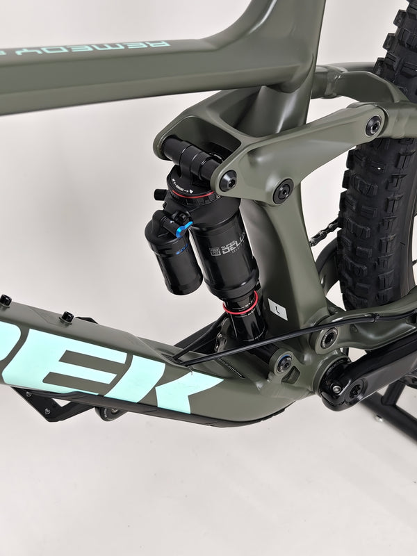 Trek Remedy 8 2023 / LARGE / RRP: £3,450.00 / Very Good Condition