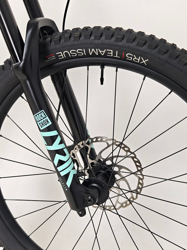 Trek Remedy 8 2023 / LARGE / RRP: £3,450.00 / Very Good Condition