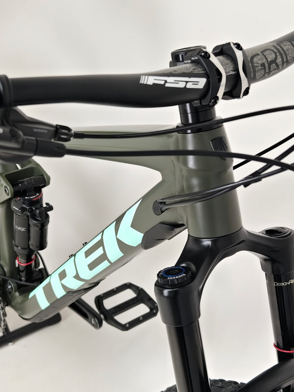 Trek Remedy 8 2023 / LARGE / RRP: £3,450.00 / Very Good Condition