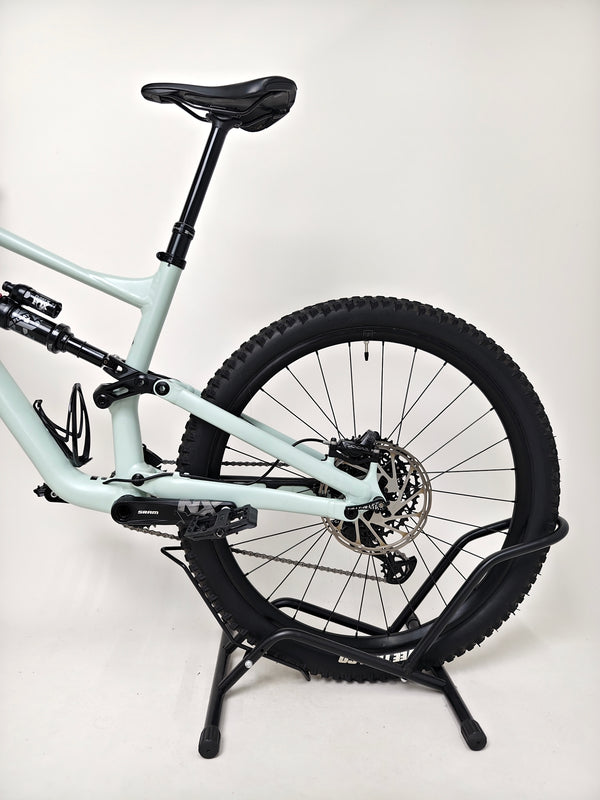 Specialized Status 160/ LARGE (S4) / RRP: £2,900.00 / Very Good