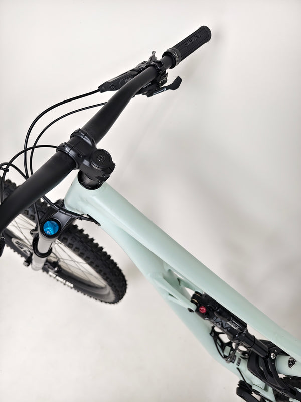 Specialized Status 160/ LARGE (S4) / RRP: £2,900.00 / Very Good