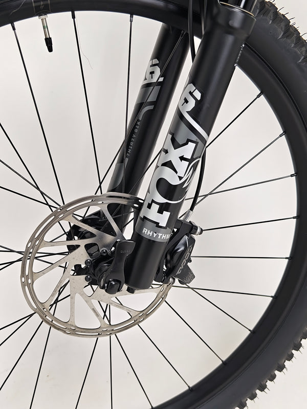 Specialized Status 160/ LARGE (S4) / RRP: £2,900.00 / Very Good