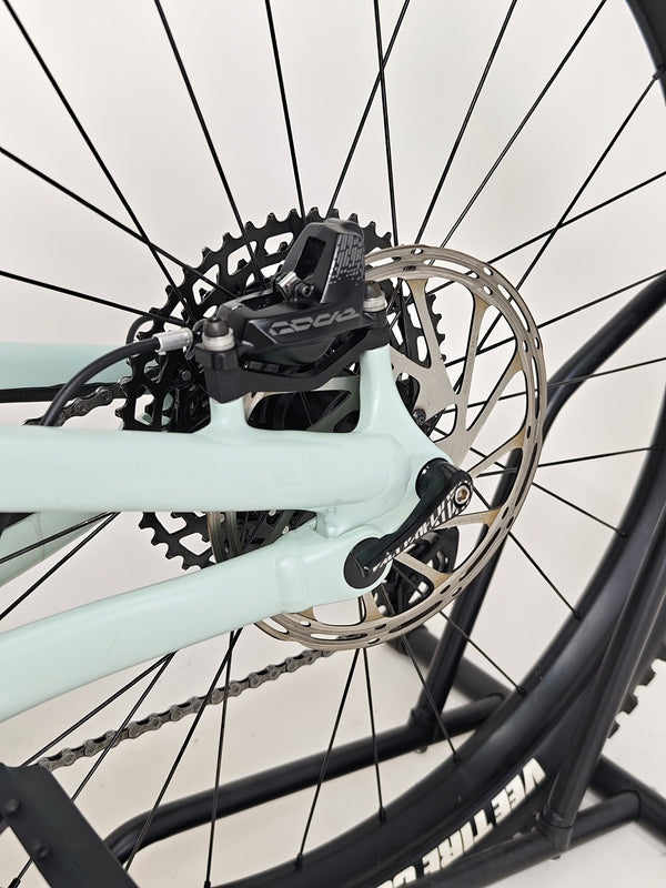 Specialized Status 160/ LARGE (S4) / RRP: £2,900.00 / Very Good