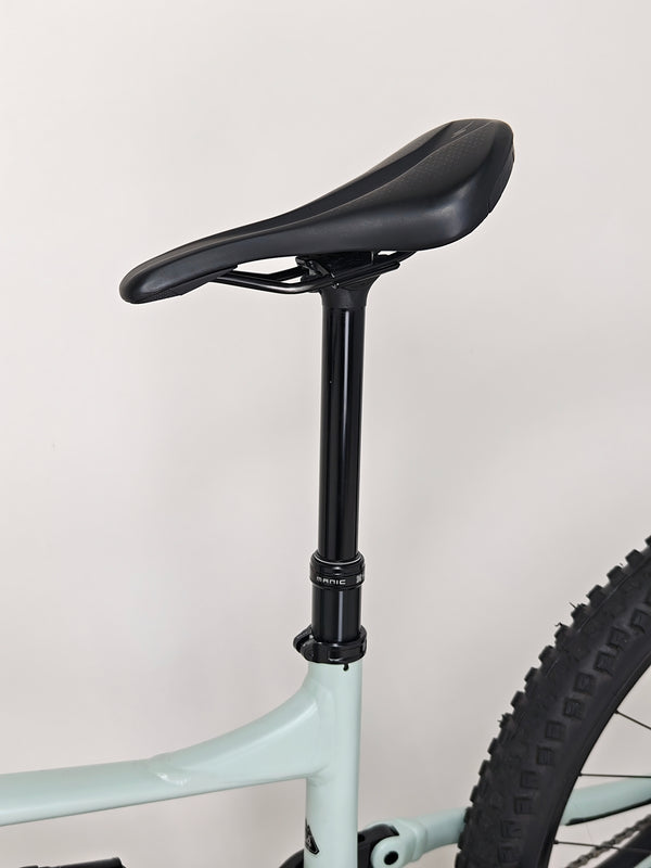 Specialized Status 160/ LARGE (S4) / RRP: £2,900.00 / Very Good