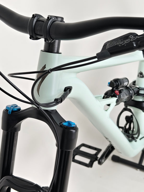 Specialized Status 160/ LARGE (S4) / RRP: £2,900.00 / Very Good