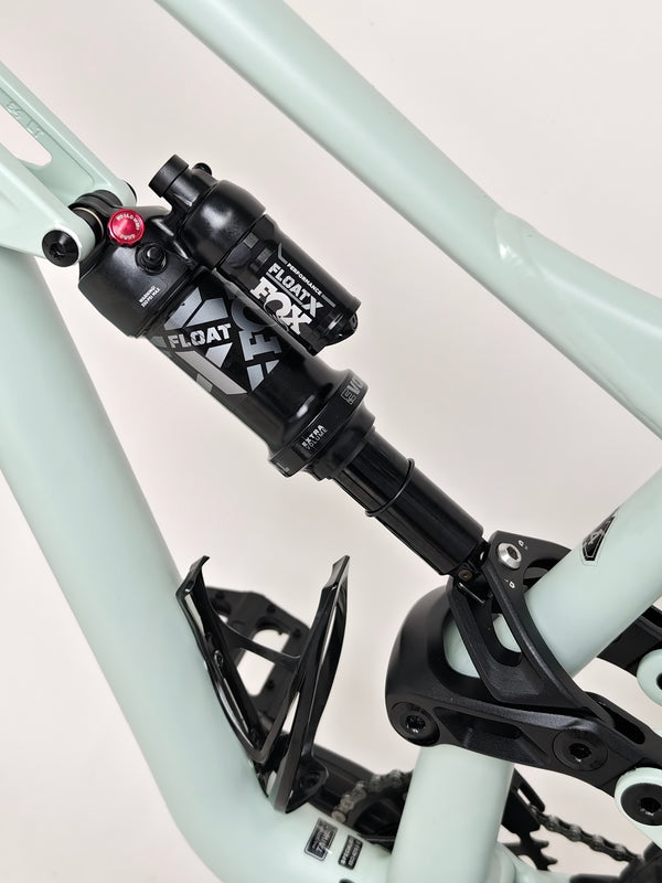 Specialized Status 160/ LARGE (S4) / RRP: £2,900.00 / Very Good