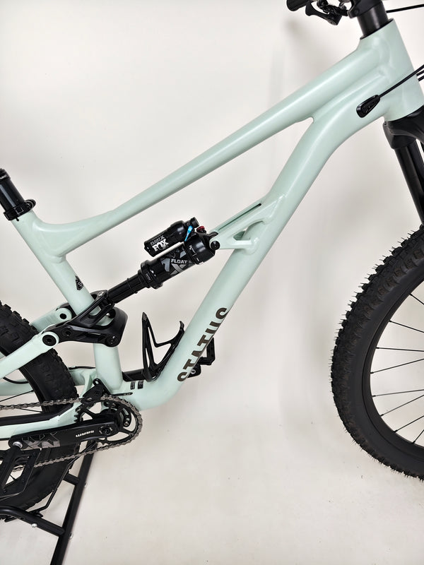 Specialized Status 160/ LARGE (S4) / RRP: £2,900.00 / Very Good