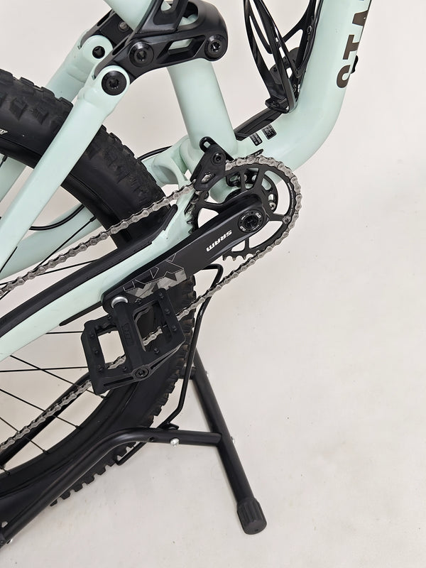 Specialized Status 160/ LARGE (S4) / RRP: £2,900.00 / Very Good