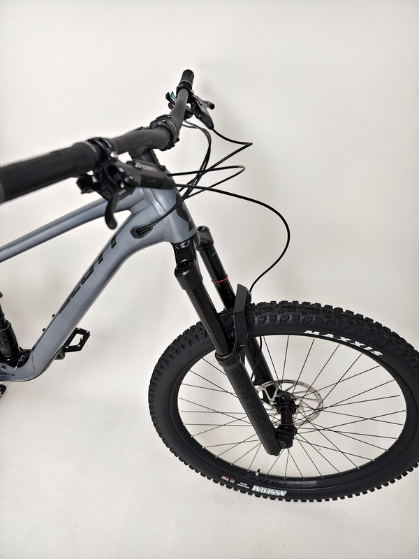 Scott Ransom 930 2023 Enduro Bike in Excellent Condition, showcasing the dual suspension system.