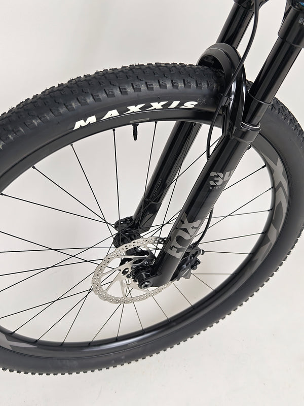 Giant Anthem Advanced Pro 29 2 2023 CARBON/ MEDIUM / RRP: £ £4,999.00 / Very Good Condition