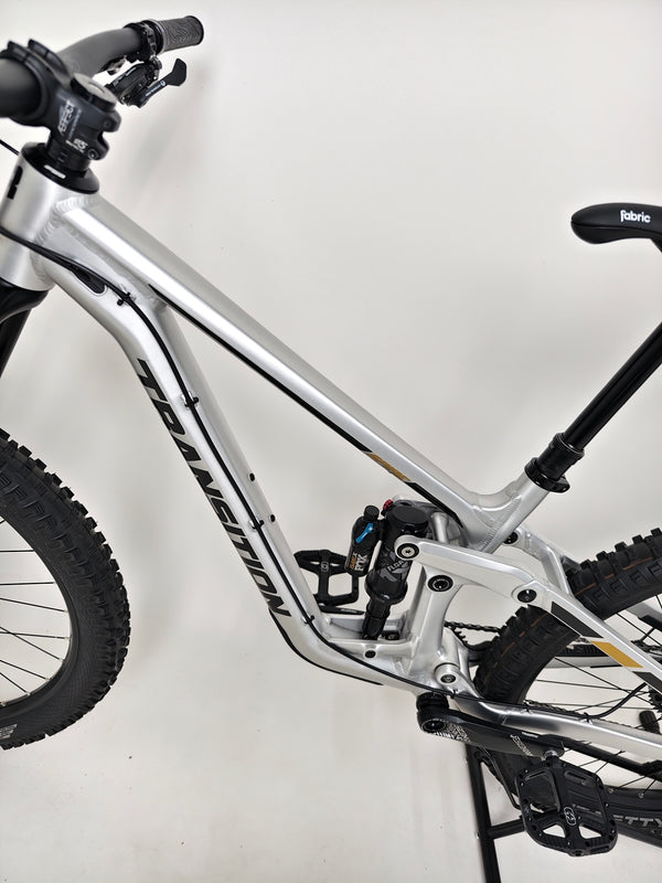 Transition Spire Alloy NX 2022/ MEDIUM / RRP: £4,299.00 / Very Good Condition