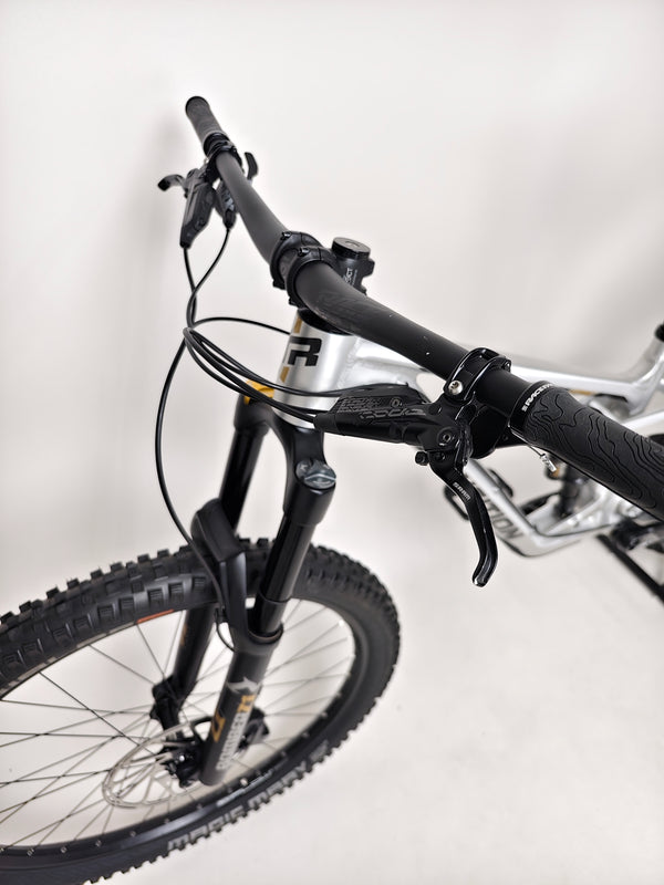 Transition Spire Alloy NX 2022/ MEDIUM / RRP: £4,299.00 / Very Good Condition