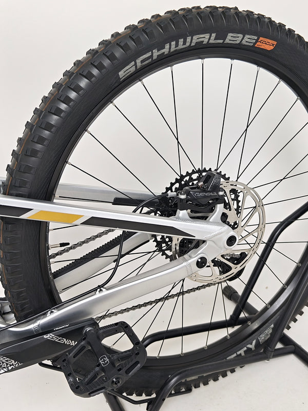 Transition Spire Alloy NX 2022/ MEDIUM / RRP: £4,299.00 / Very Good Condition