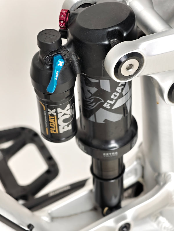 Transition Spire Alloy NX 2022/ MEDIUM / RRP: £4,299.00 / Very Good Condition