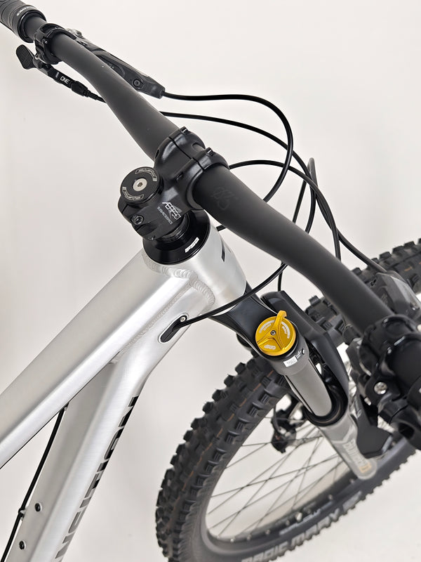 Transition Spire Alloy NX 2022/ MEDIUM / RRP: £4,299.00 / Very Good Condition