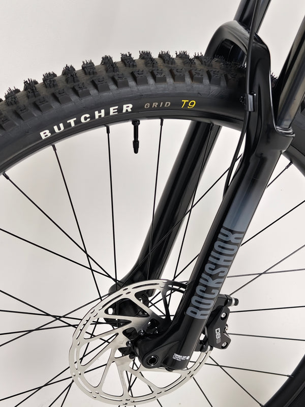 Specialized Stumpjumper Alloy 2023/ MEDIUM / UPGRADED / RRP: £2,250.00 / Excellent