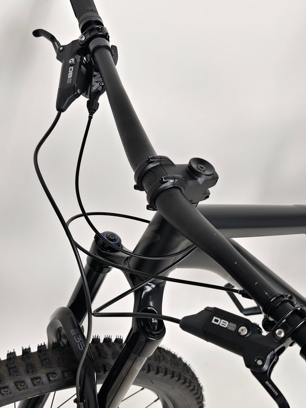 Specialized Stumpjumper Alloy 2023/ MEDIUM / UPGRADED / RRP: £2,250.00 / Excellent