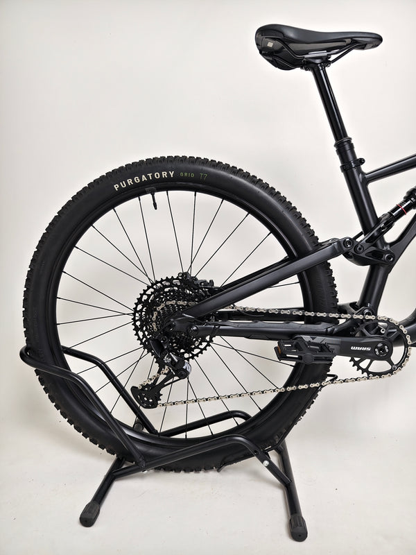 Specialized Stumpjumper Alloy 2023/ MEDIUM / UPGRADED / RRP: £2,250.00 / Excellent