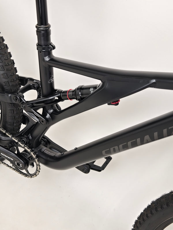 Specialized Stumpjumper Alloy 2023/ MEDIUM / UPGRADED / RRP: £2,250.00 / Excellent