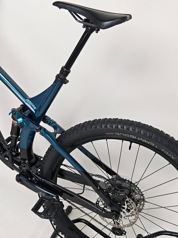 Trek Fuel EX 8 XT 2022 captured outdoors representing its capabilities for off-road cycling.