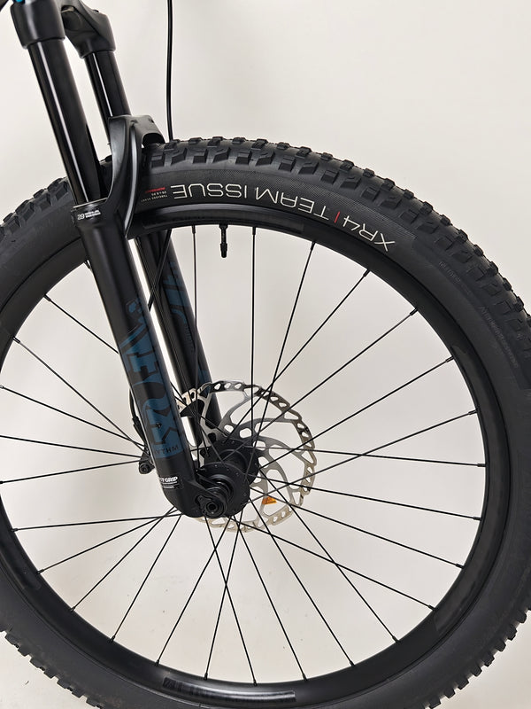 Trek Fuel EX 8 XT 2022 expertly stored, showcasing its preserved condition ready for viewing and test rides.