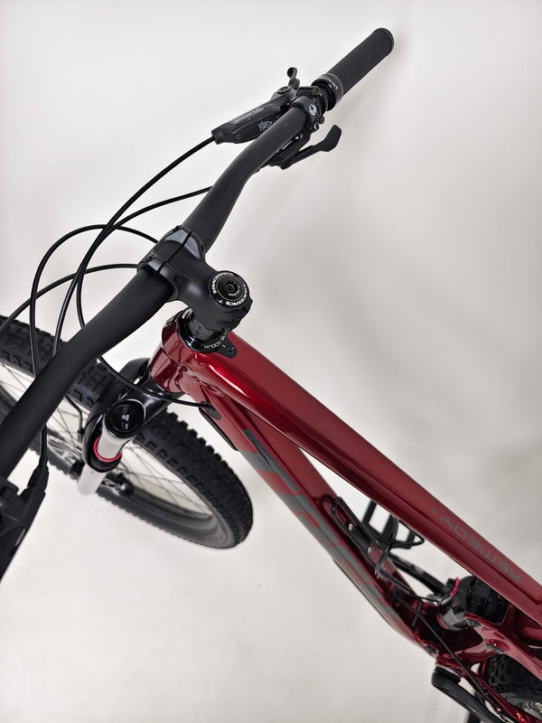 Trek Remedy 7 2022/ LARGE / RRP: £2,750.00 / Very Good Condition